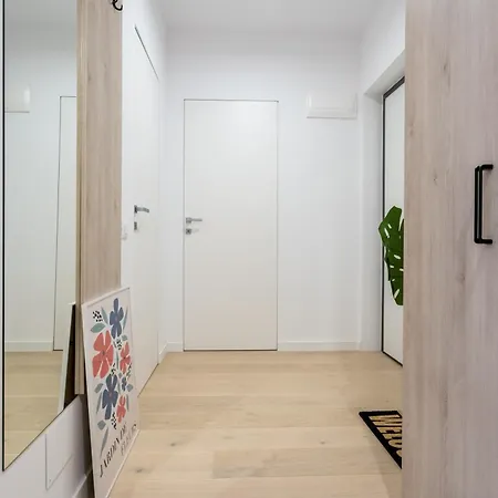 דירות בוקרשט Botanlque 1Br In Business Centre מראה חיצוני תמונה