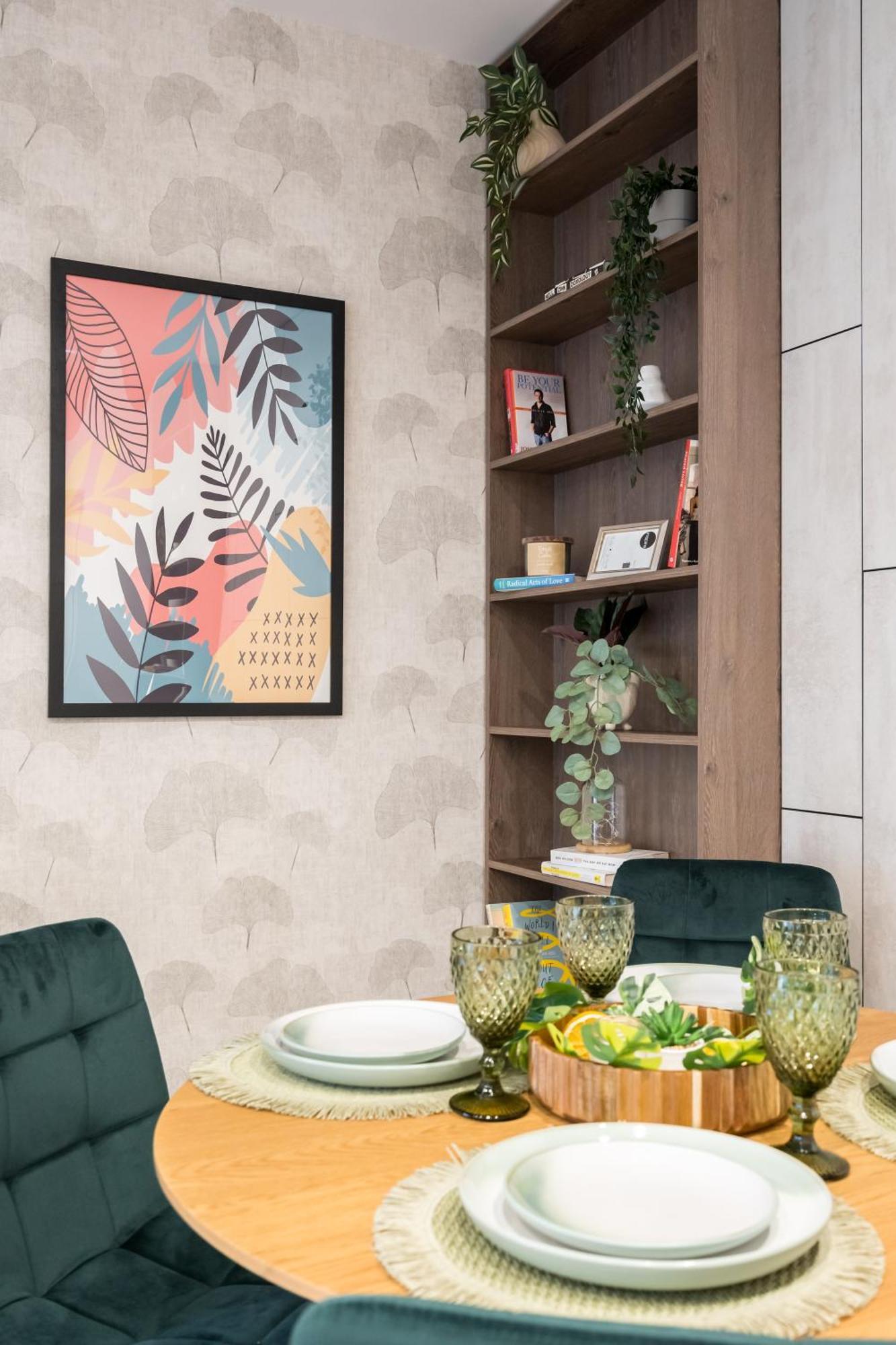 Botanlque 1br In Business Centre *